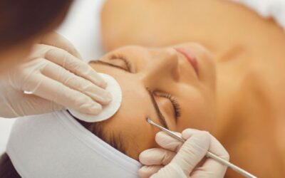 Tu piel también merece brillar: tratamientos faciales que transforman